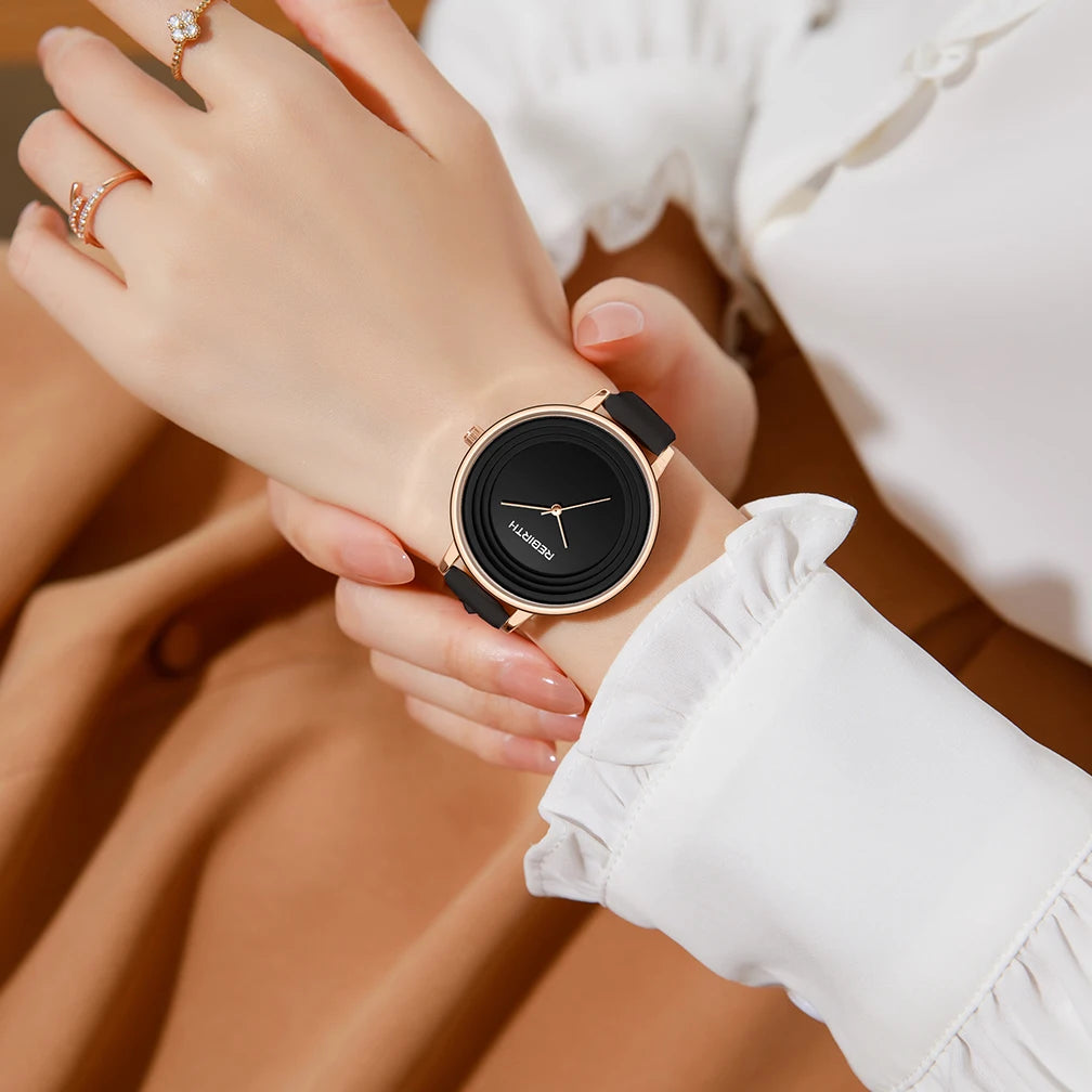 Simple, Casual, Fashionable and Good-Looking Belt Watch